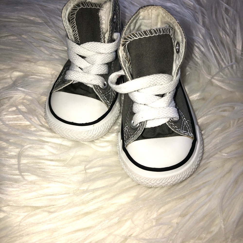 Converse - Picture 3 of 4